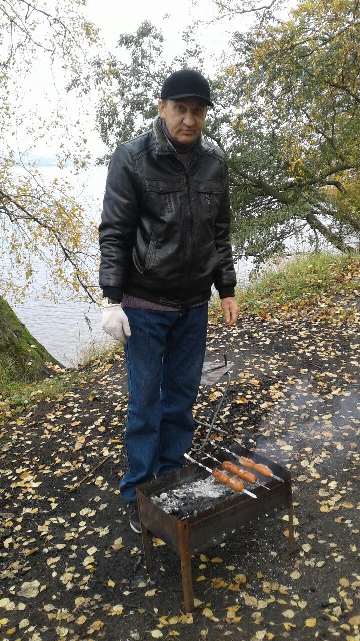 Валерий, 66, Санкт-Петербург
